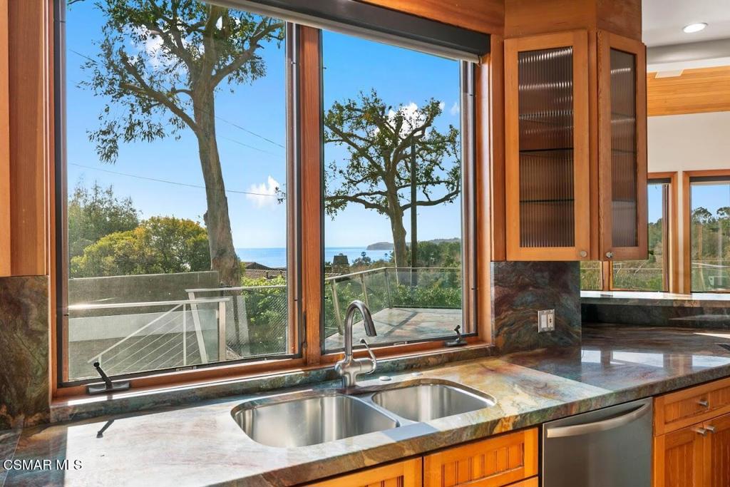 27091 Sea Vista Drive Property Photo 9