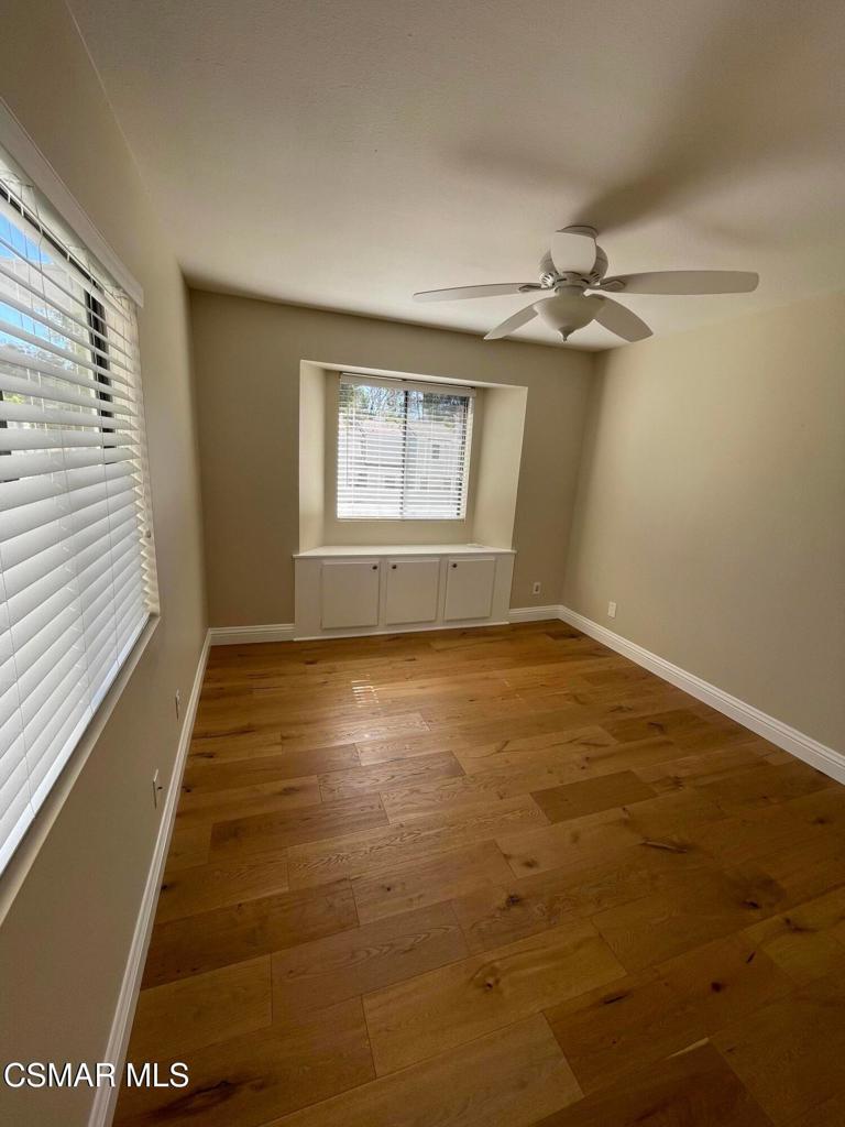 1174 Westlake Boulevard E Property Photo 10