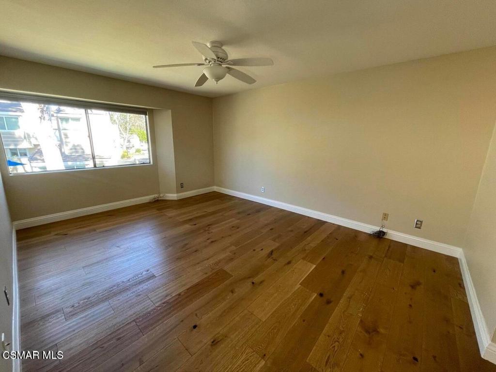 1174 Westlake Boulevard E Property Photo 13
