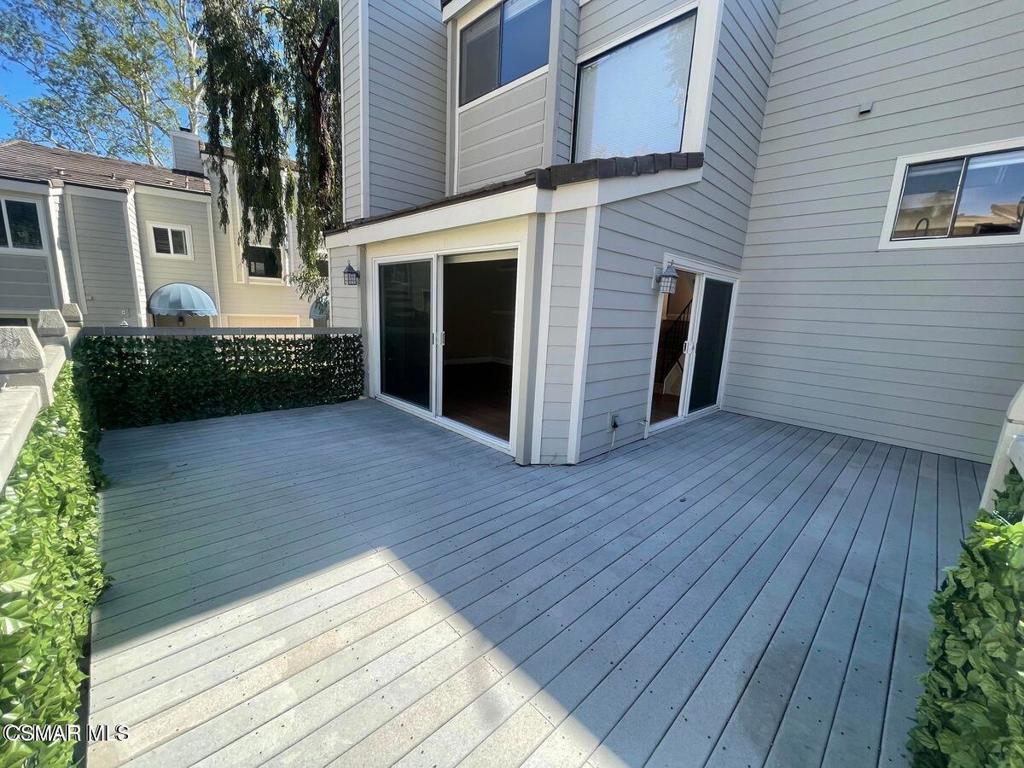 1174 Westlake Boulevard E Property Photo 22