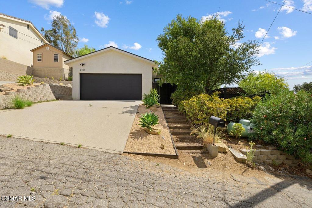 9218 Slater Terrace Property Photo 3