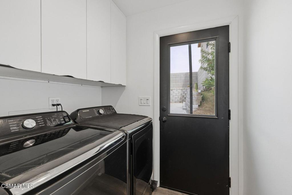 9218 Slater Terrace Property Photo 27