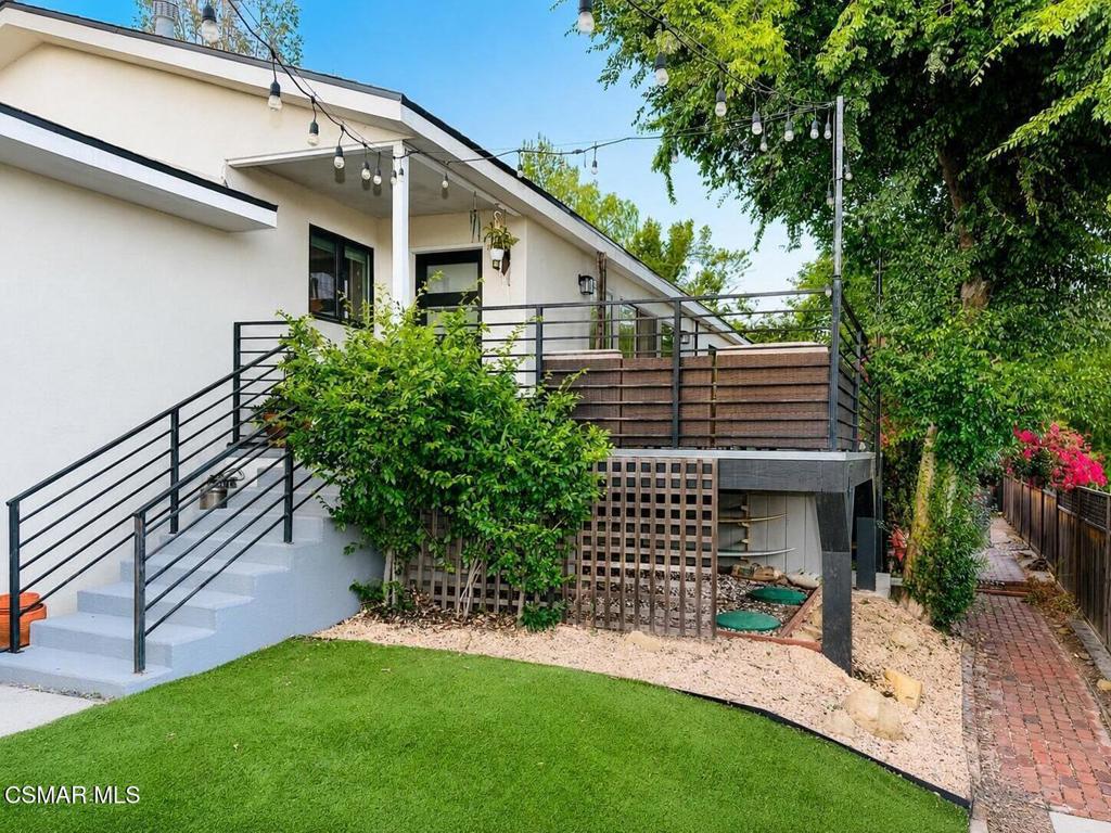 9218 Slater Terrace Property Photo 3