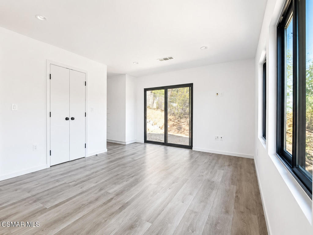 9218 Slater Terrace Property Photo 14
