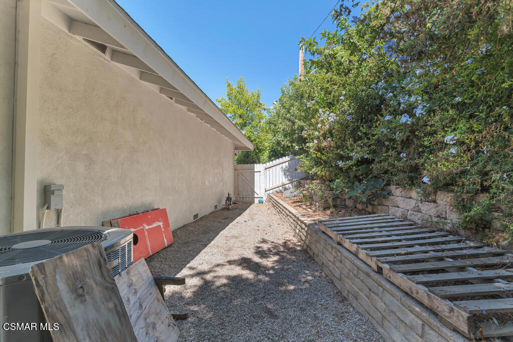 1060 Colby Circle Property Photo 39