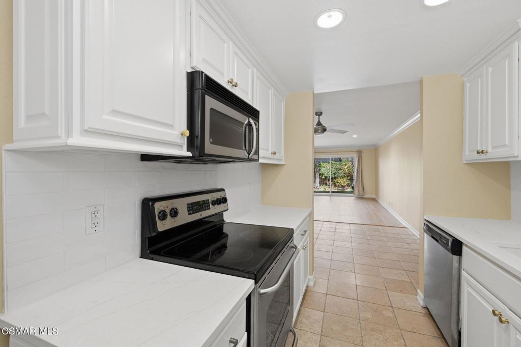 6482 Cavalleri Road Property Photo 10