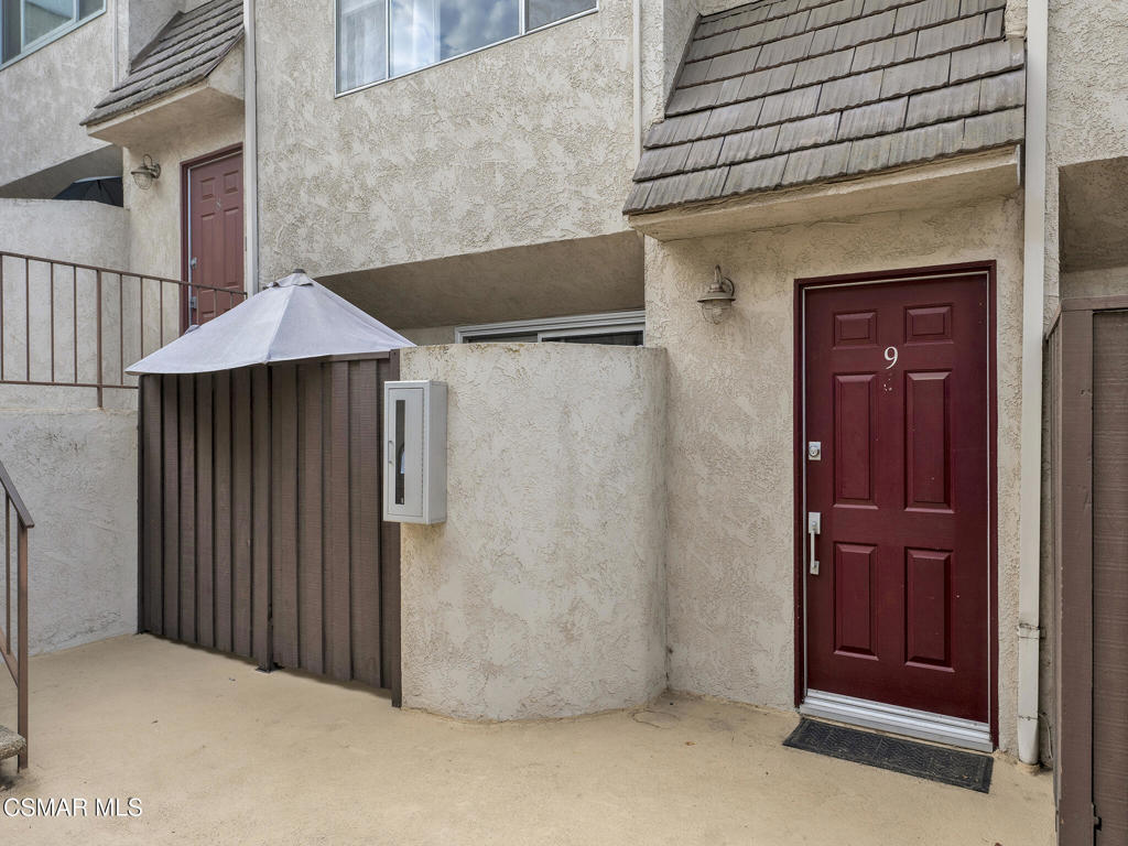 4230 Whitsett Avenue 9 Property Photo 6