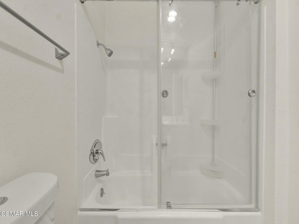 4230 Whitsett Avenue 9 Property Photo 25