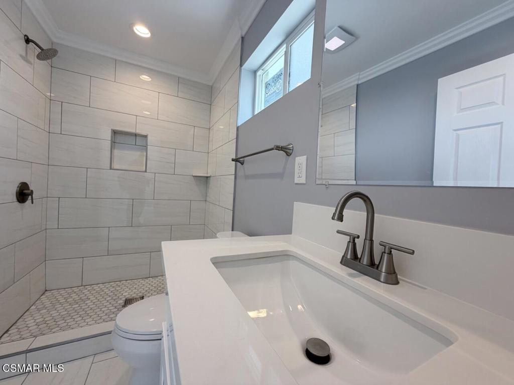137 Commonwealth Avenue Property Photo 10