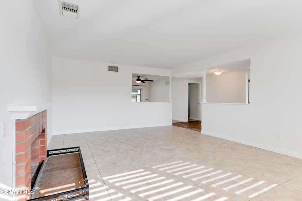 1638 Olympic Street Property Photo 6