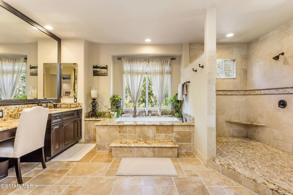 307 Briar Bluff Circle Property Photo 22