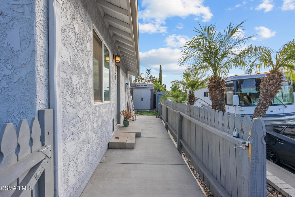 5358 Willow View Drive Property Photo 27