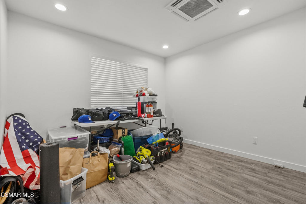 5358 Willow View Drive Property Photo 34