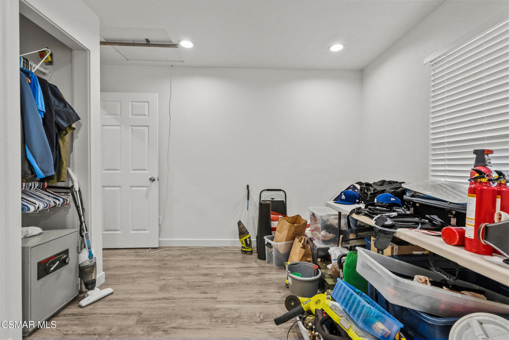 5358 Willow View Drive Property Photo 35