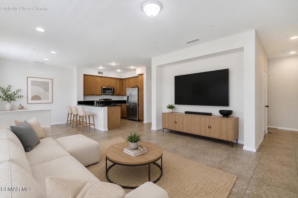 1618 Heywood Street E Property Photo 7