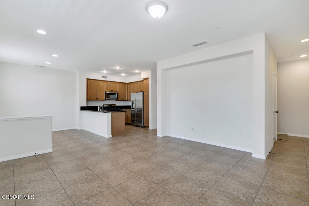 1618 Heywood Street E Property Photo 8
