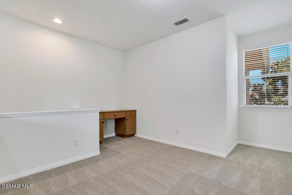 1618 Heywood Street E Property Photo 22