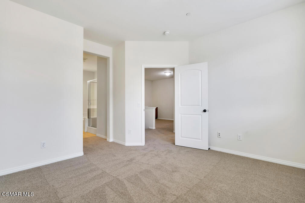 1618 Heywood Street E Property Photo 30