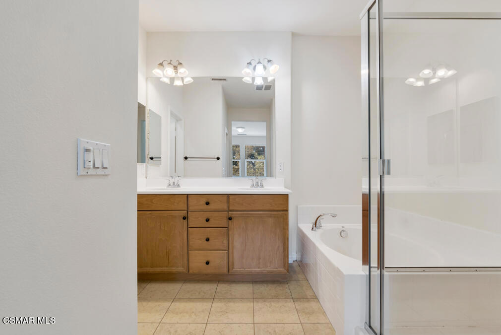 1618 Heywood Street E Property Photo 32