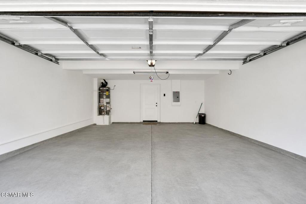 1618 Heywood Street E Property Photo 34