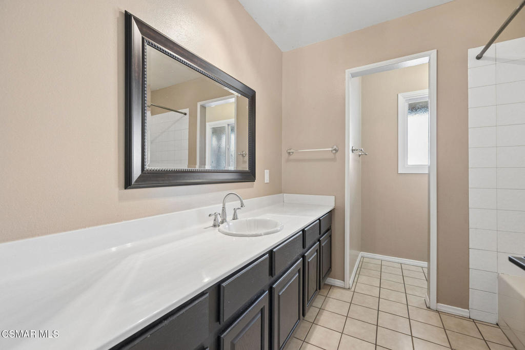 2066 Dwight Avenue Property Photo 28