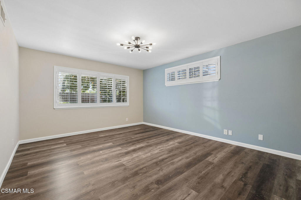 2066 Dwight Avenue Property Photo 31