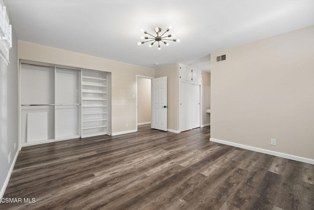 2066 Dwight Avenue Property Photo 32