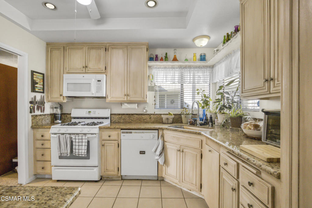 2190 Westshore Lane Property Photo 6