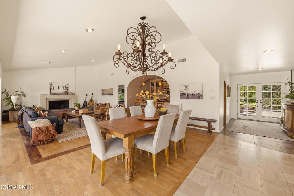6110 Colodny Drive Property Photo 18