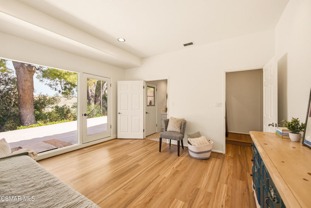 6110 Colodny Drive Property Photo 30