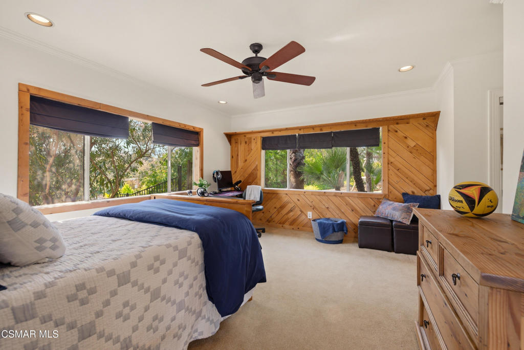 6110 Colodny Drive Property Photo 32