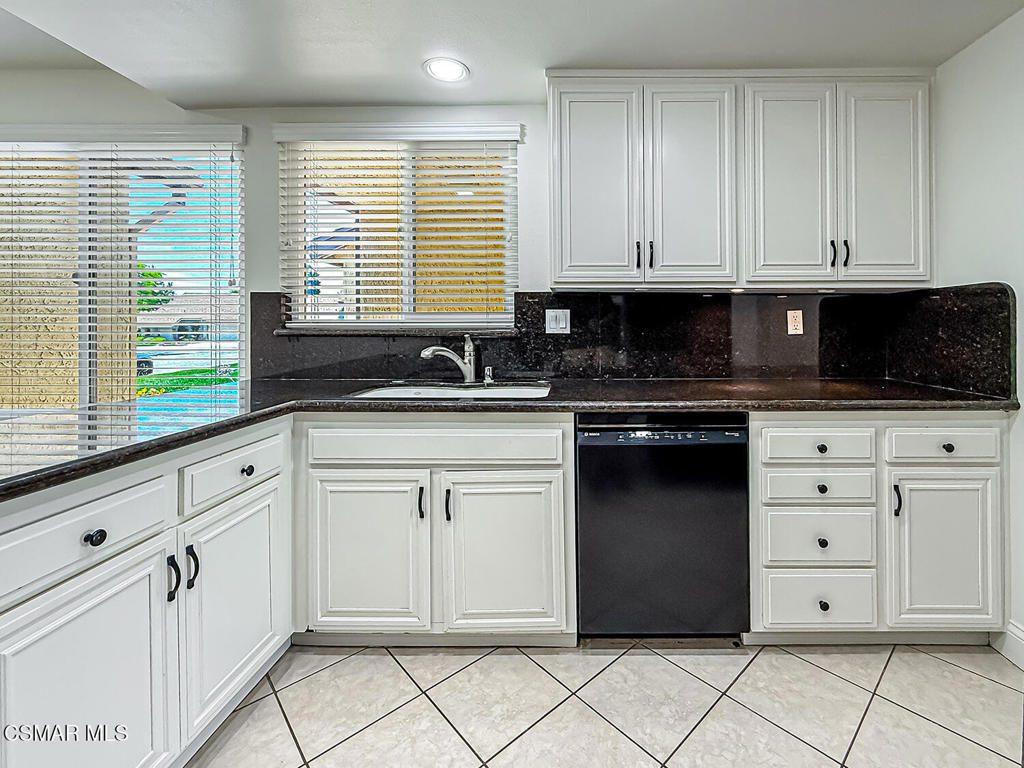 42203 Village 42 Property Photo 11