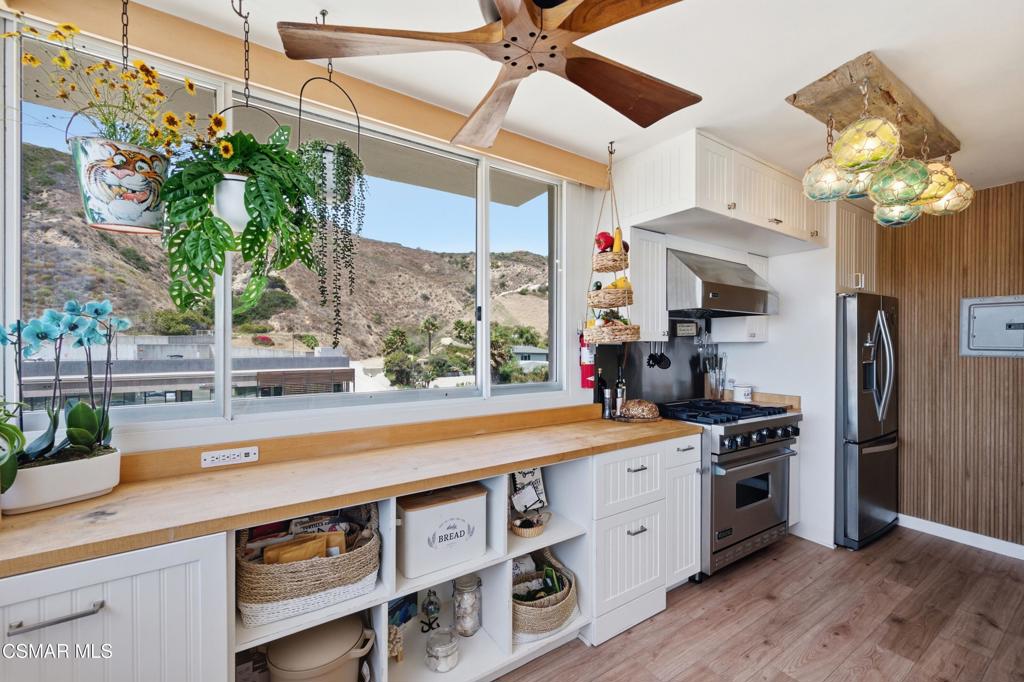 22548 Pacific Coast Highway 407 Property Photo 11