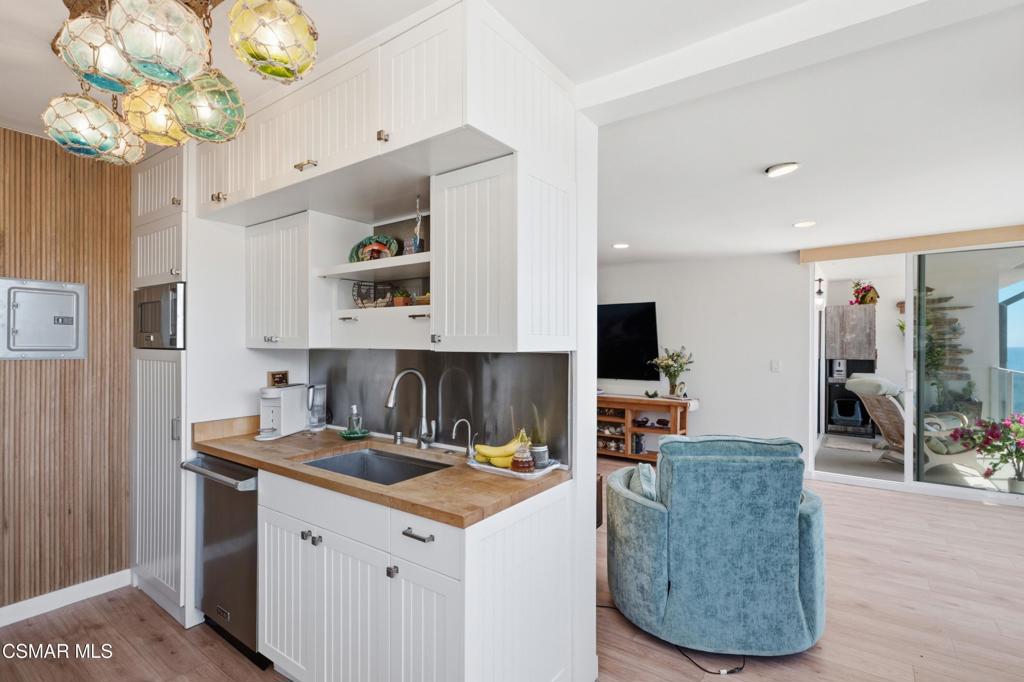 22548 Pacific Coast Highway 407 Property Photo 13
