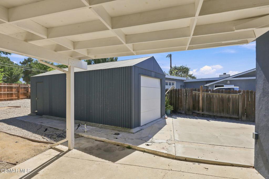 3521 Skagway Street Property Photo 6