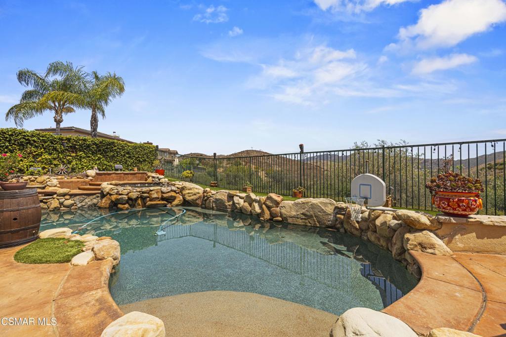3170 Heavenly Ridge Street Property Photo 5