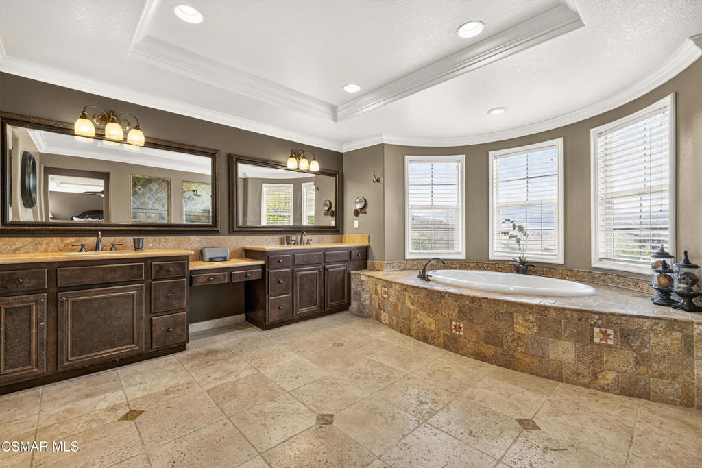 3170 Heavenly Ridge Street Property Photo 58