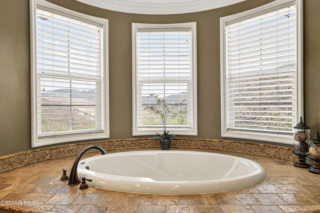 3170 Heavenly Ridge Street Property Photo 59
