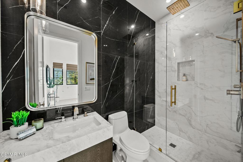 2116 Shadow Creek Drive Property Photo 34