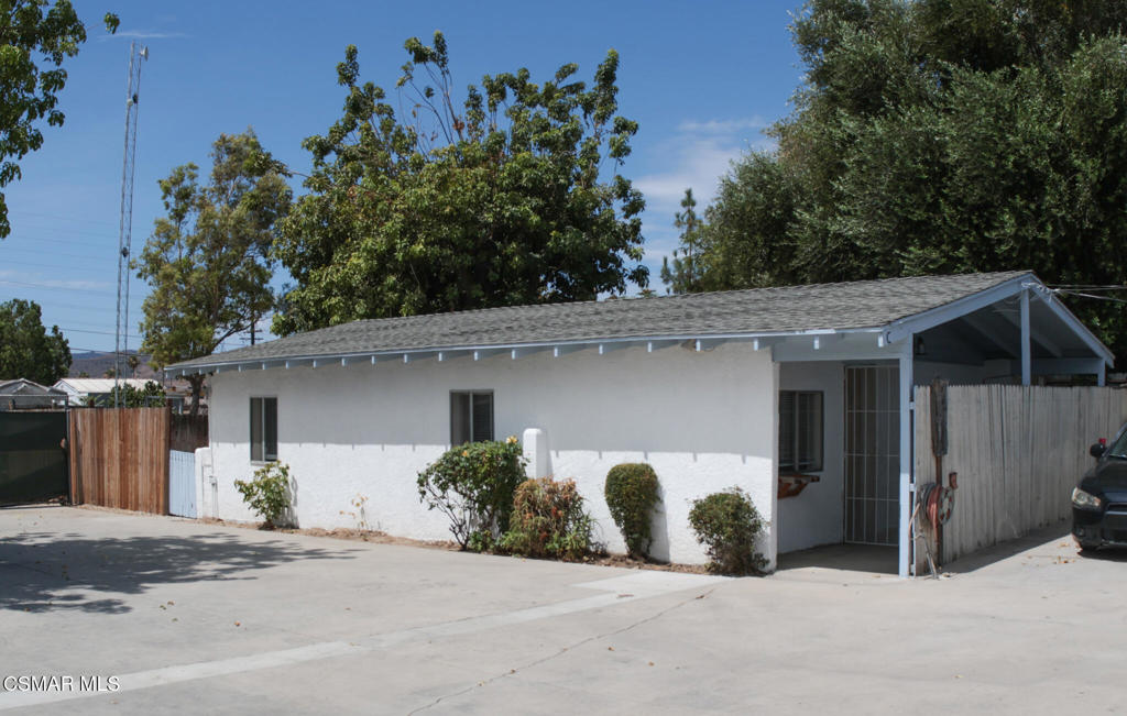 4476 Apricot Road C Property Photo 3