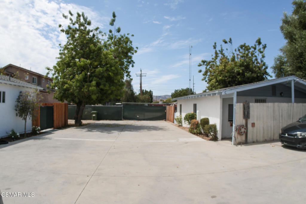 4476 Apricot Road C Property Photo 20