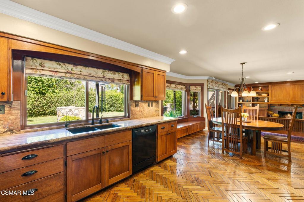5755 Willowtree Drive Property Photo 14