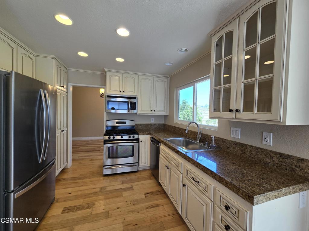 208 Calle Tamega Property Photo 6
