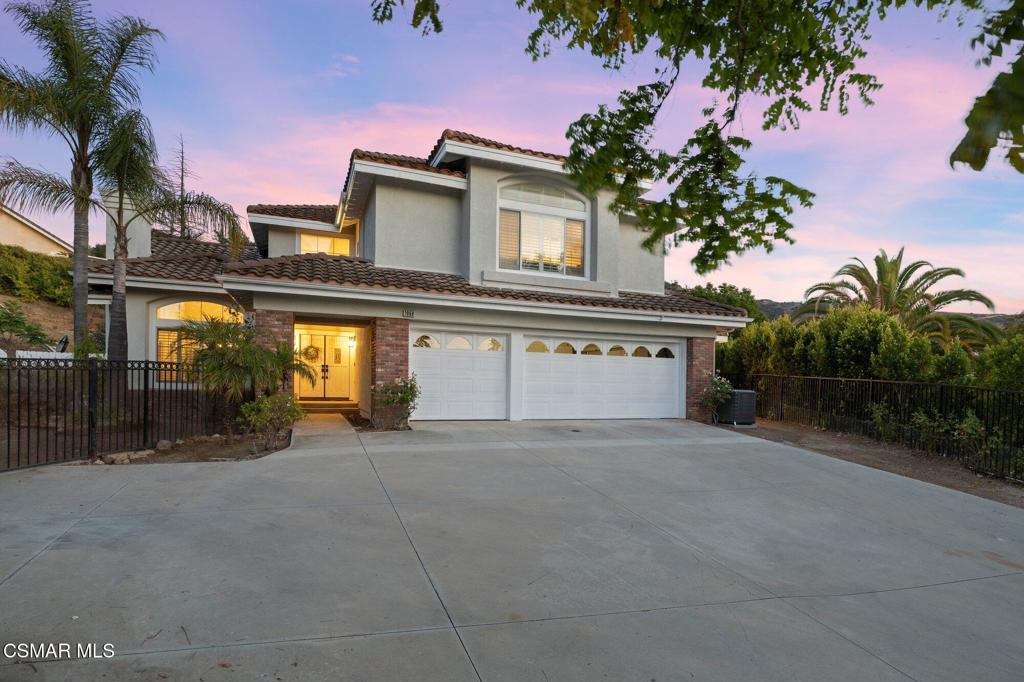 1868 Crystal View Circle Property Photo 1