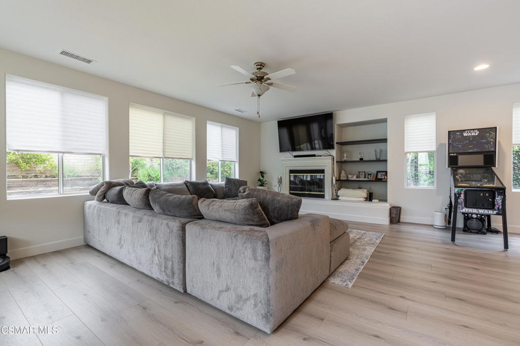 5314 Via Dolores Property Photo 8