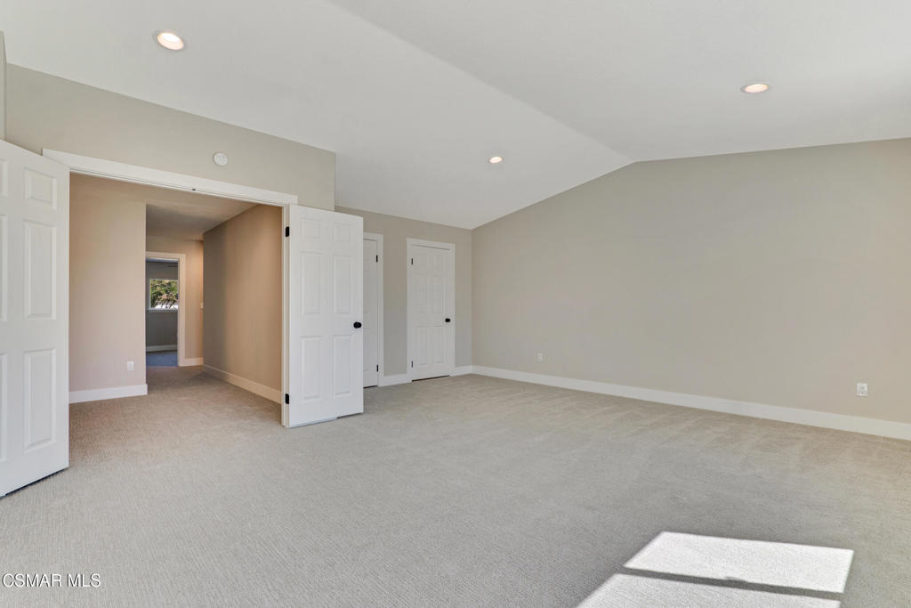 260 Goldenwood Circle Property Photo 34