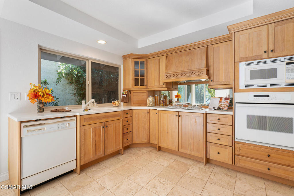 3830 Mainsail Circle Property Photo 8