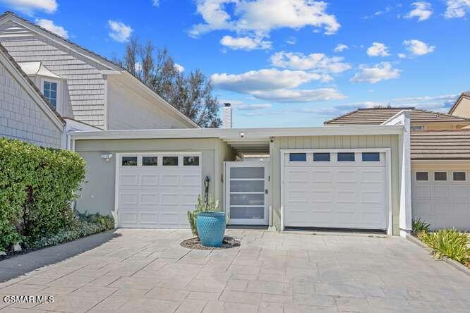 32040 Waterside Lane Property Photo 1