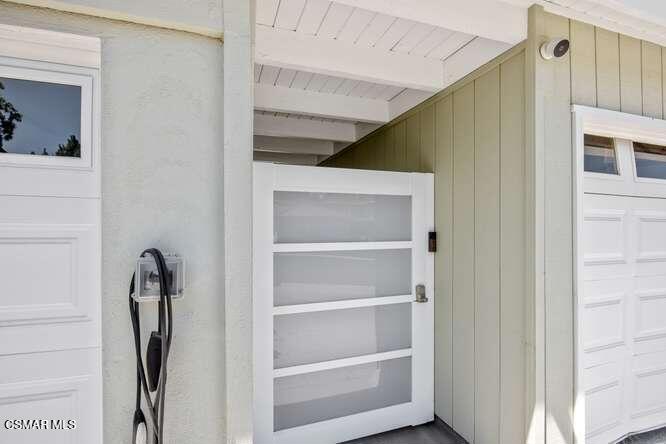 32040 Waterside Lane Property Photo 2