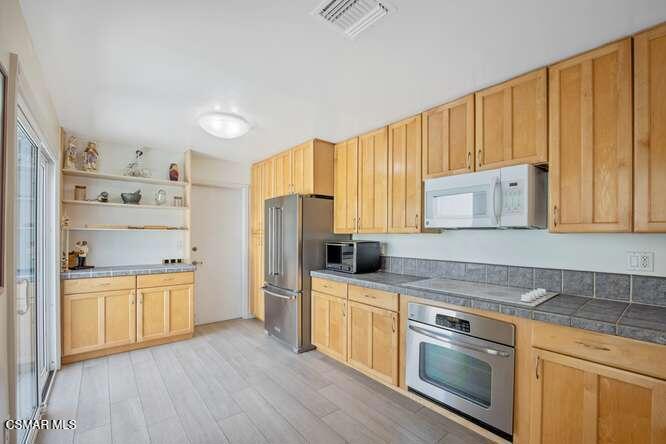 32040 Waterside Lane Property Photo 15
